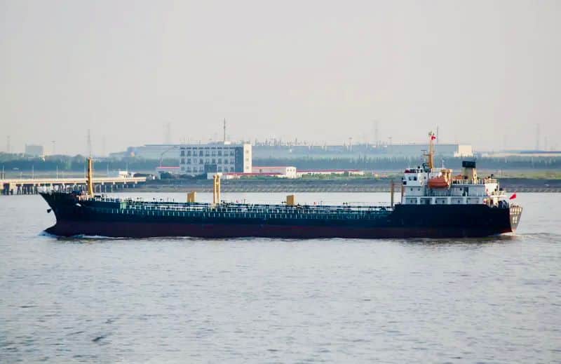 Oil Tanker — Crude oil Tanker for sale