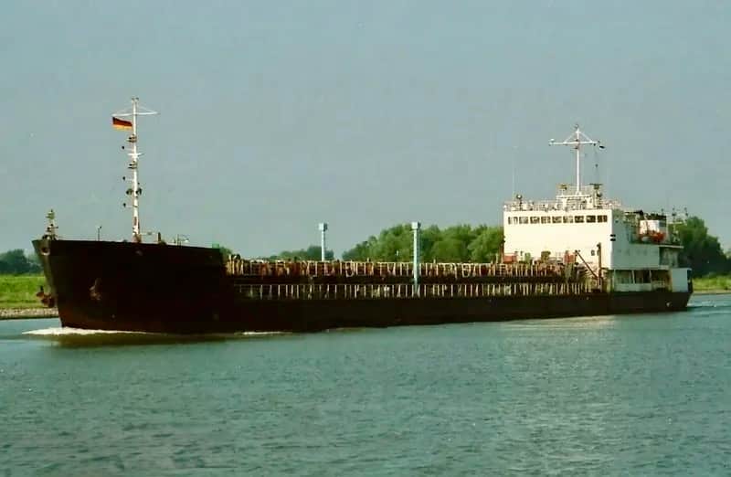Shallow Draft Oil Tanker — CHEMICAL/PRODUCT TANKER for sale