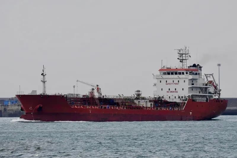 Oil/Chemical Tanker