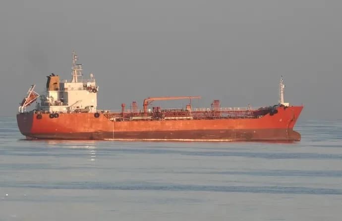 Oil/Chemical Tanker